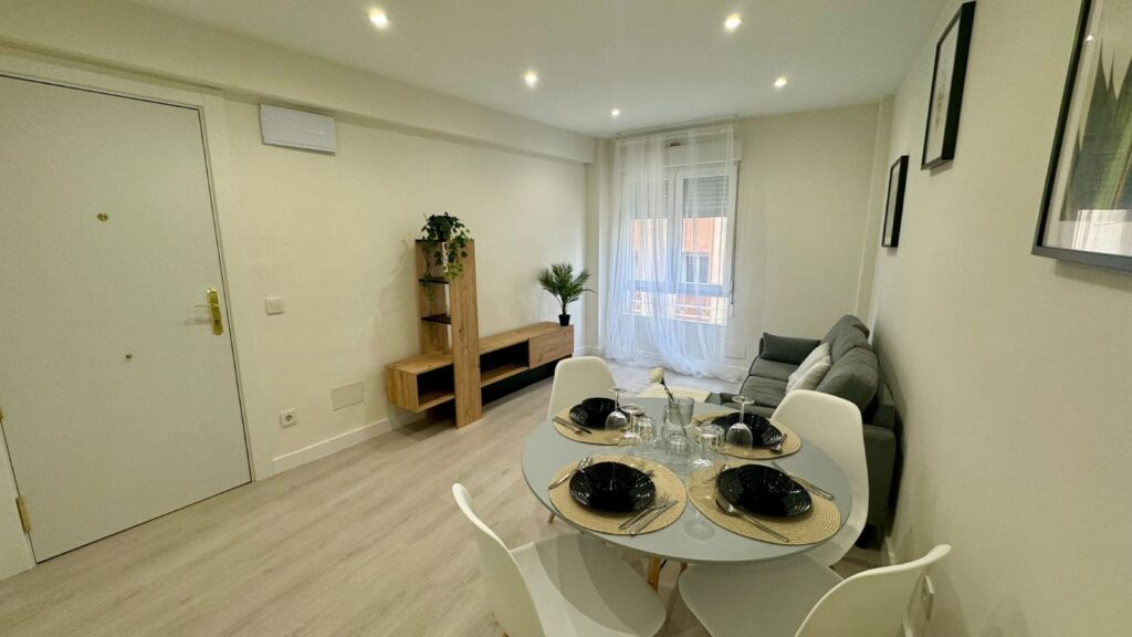 Salon reformado por J.J. Arroyo